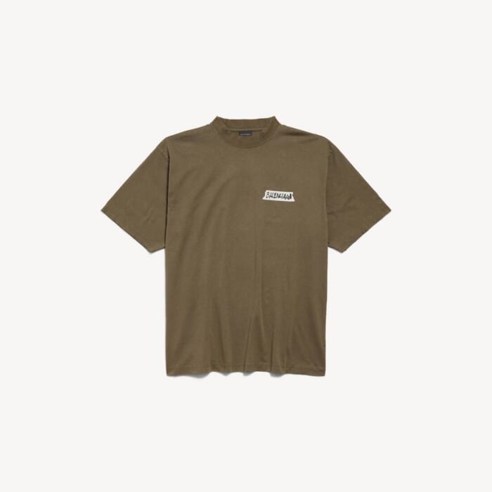 カーキ の メンズ Masking Tape Tシャツ ミディアムフィット
