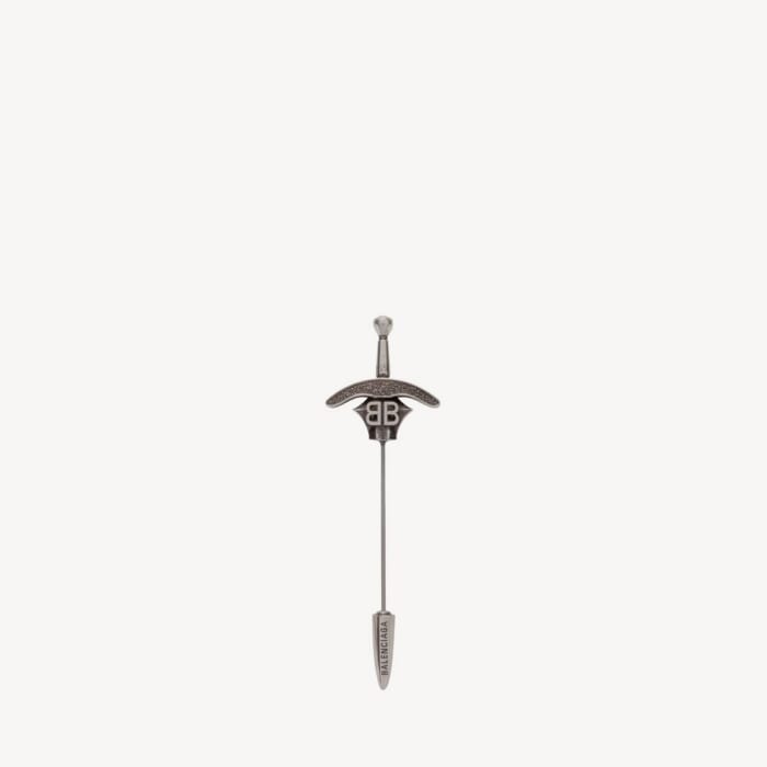Goth Sword ブローチ で アンティークシルバー