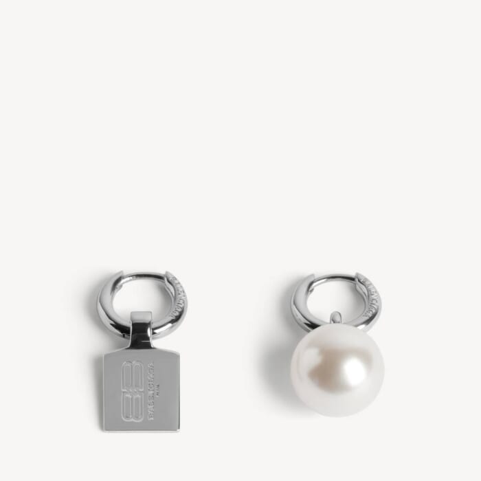 Malibu パール ピアス で シャイニーシルバー